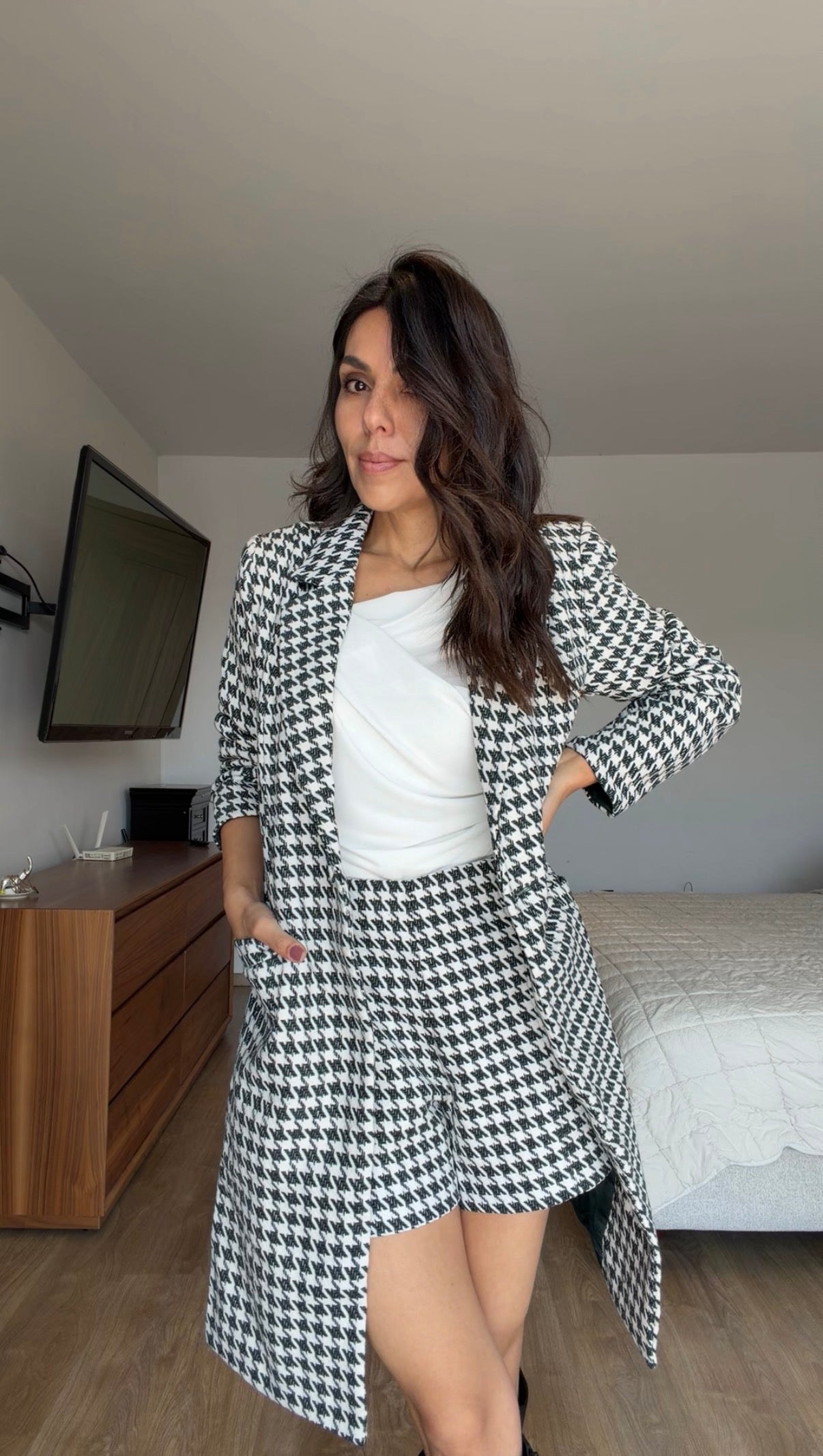 Set abrigo y short pata de gallo