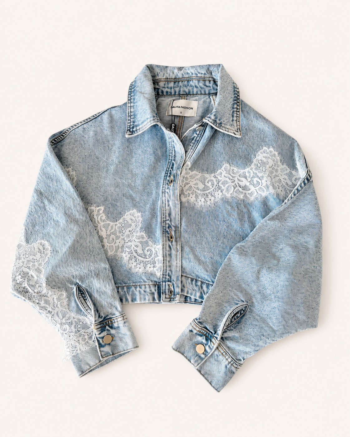 Chamarra denim encaje blanco