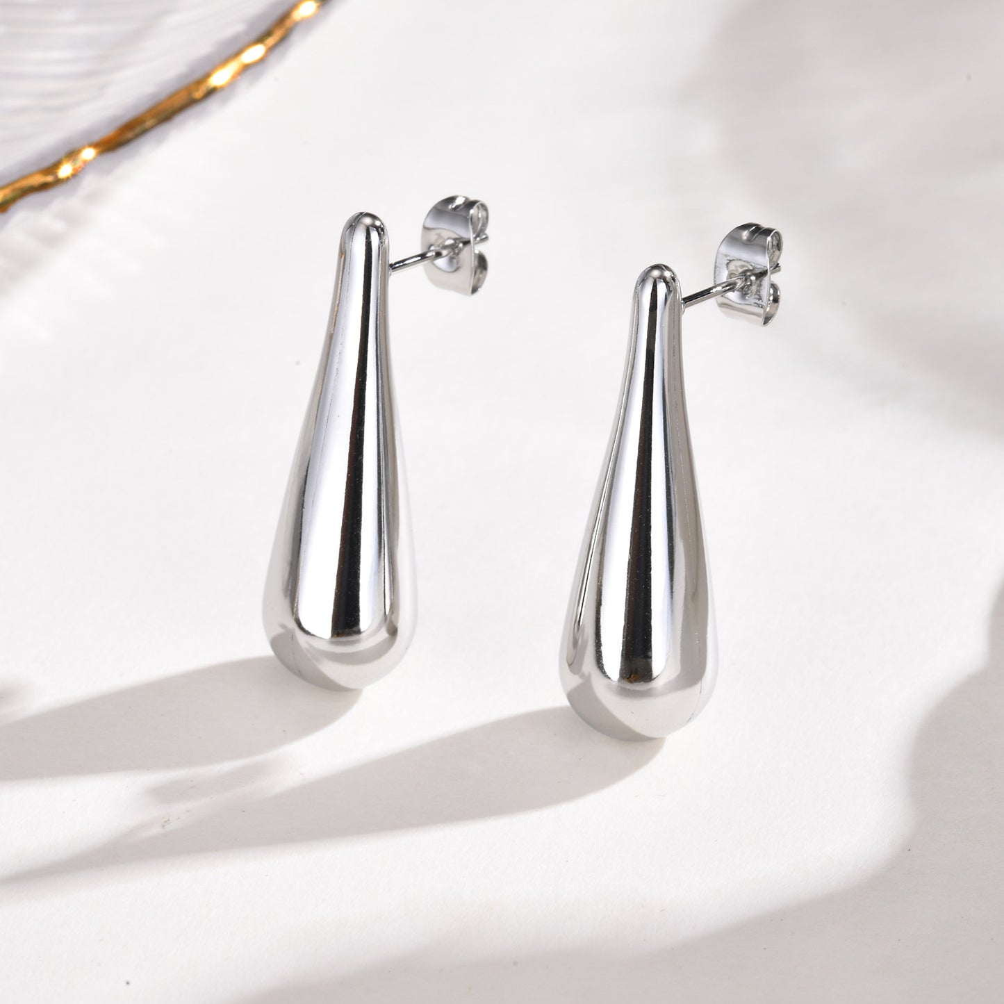 Aretes gota plateado