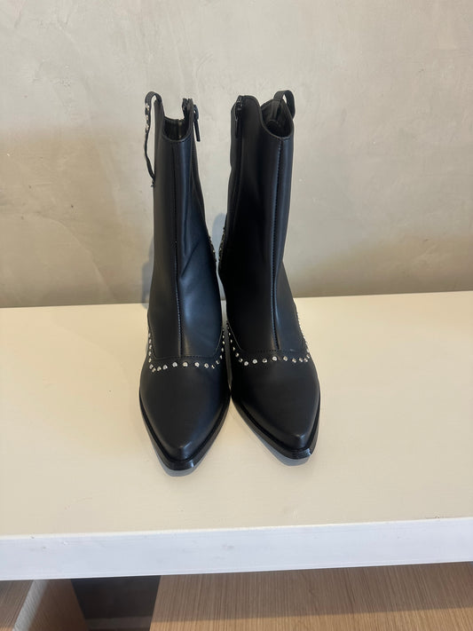 Botines negros