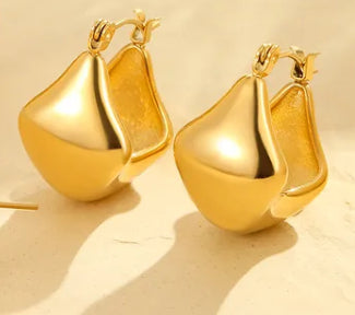 Aretes forma irregular  dorado