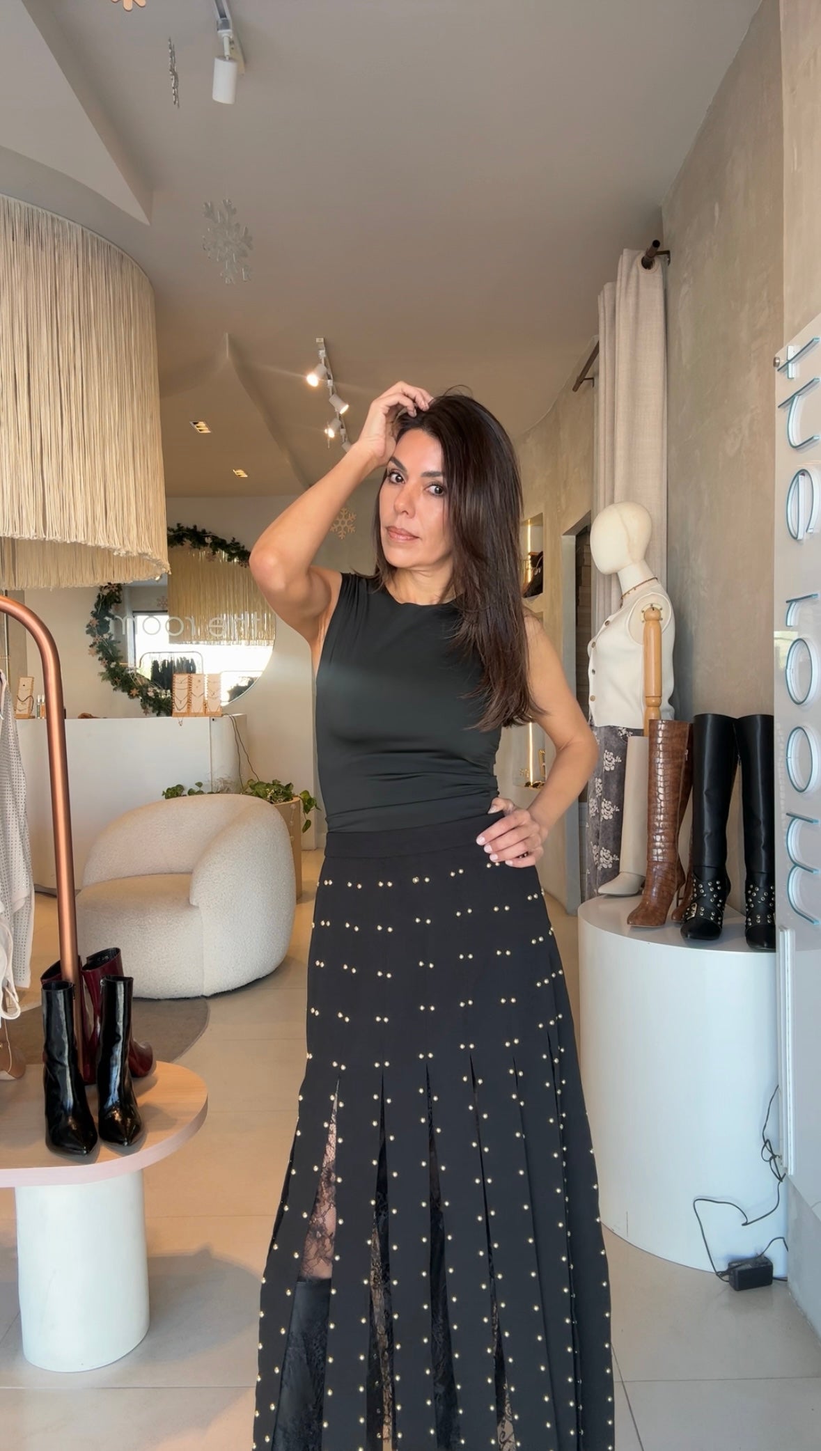 Falda negra estoperoles