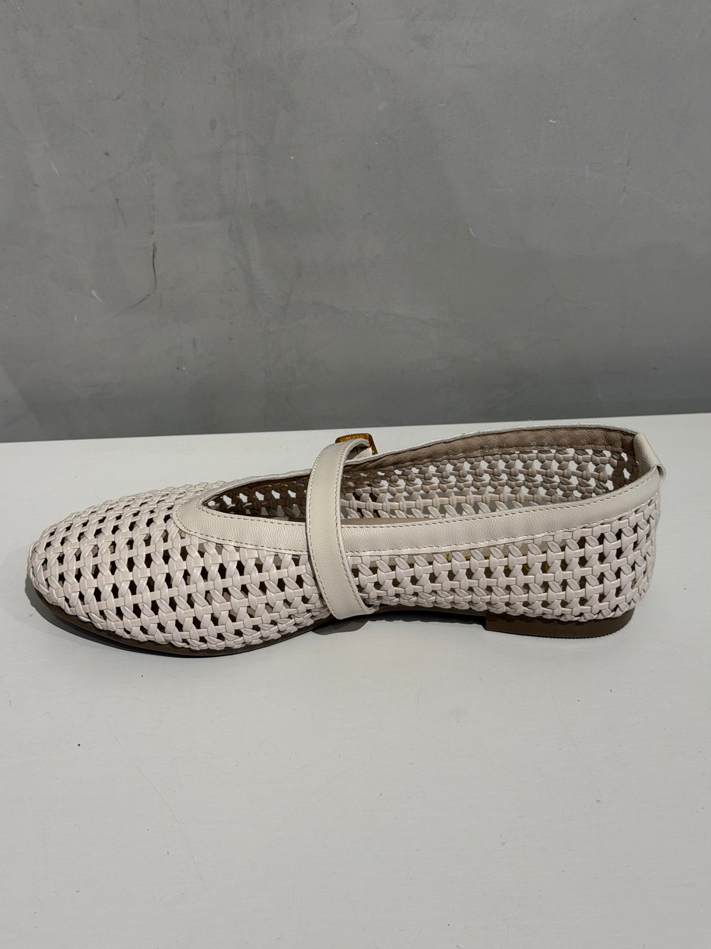 Flats beige calados