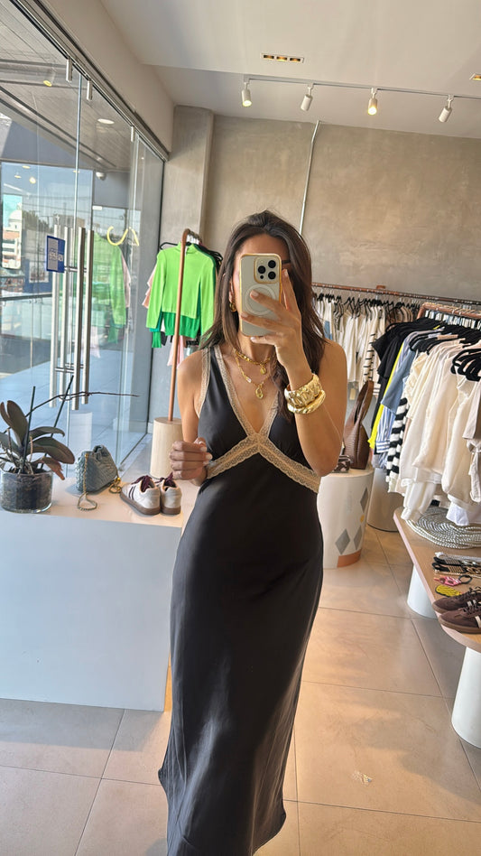 Maxi vestido Vee satinado