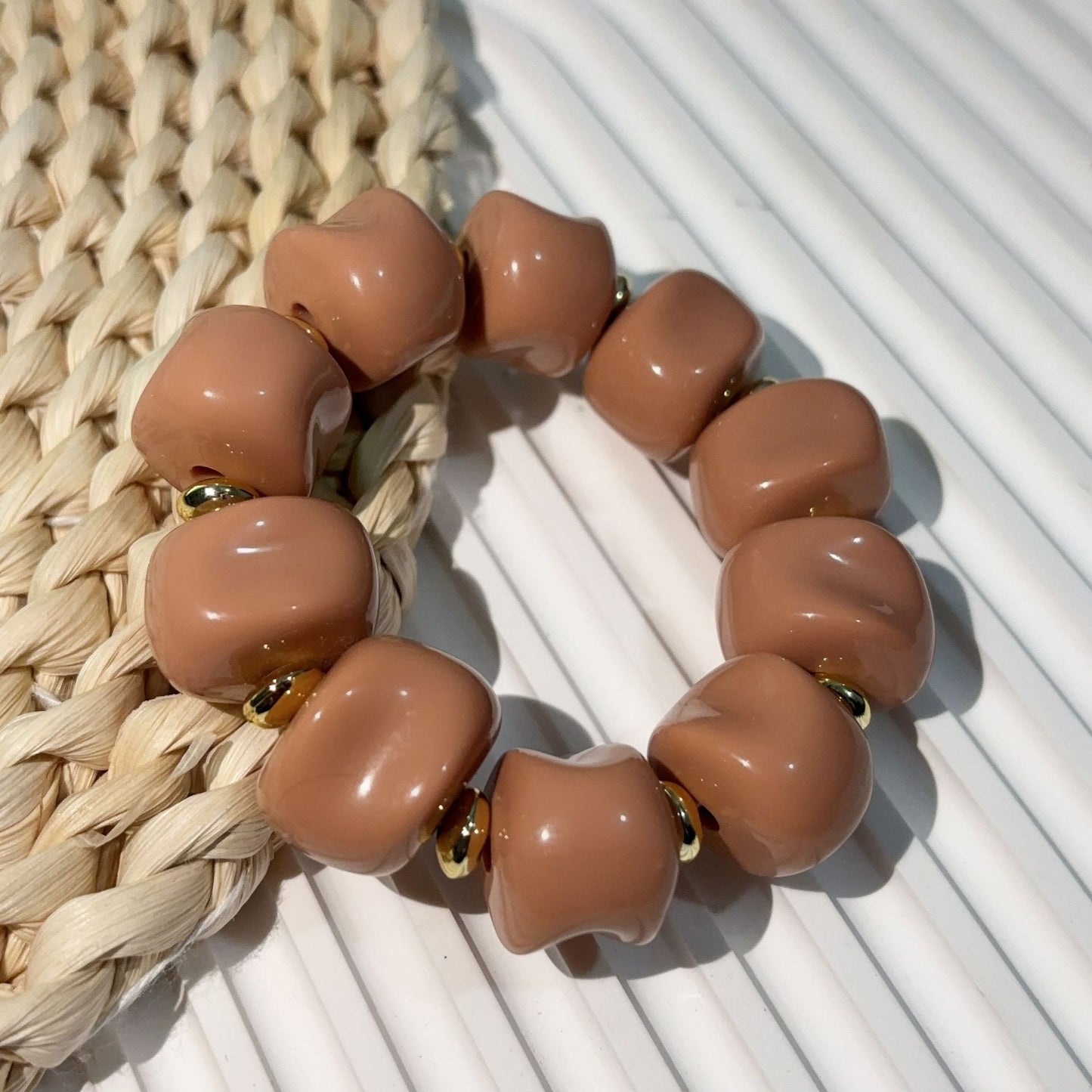 Pulsera piedras con dorado