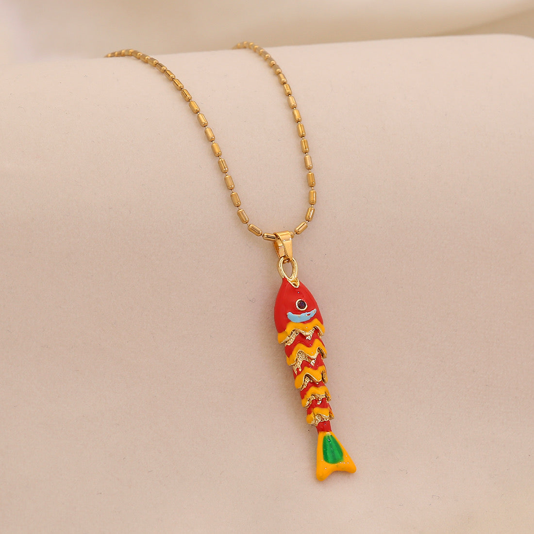 Collar pescado rojo