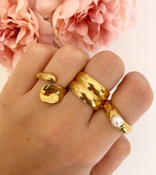 Anillo dorado perla
