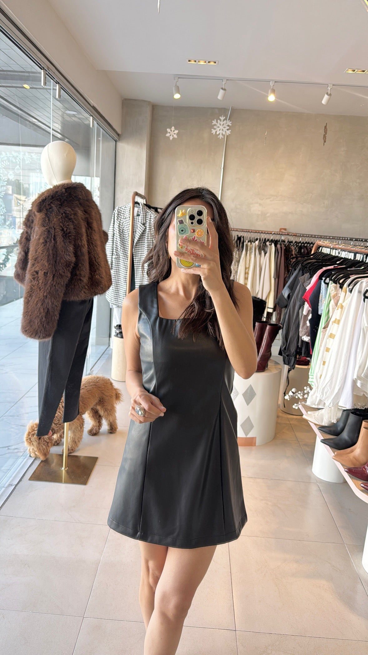 Vestido vinipiel negro