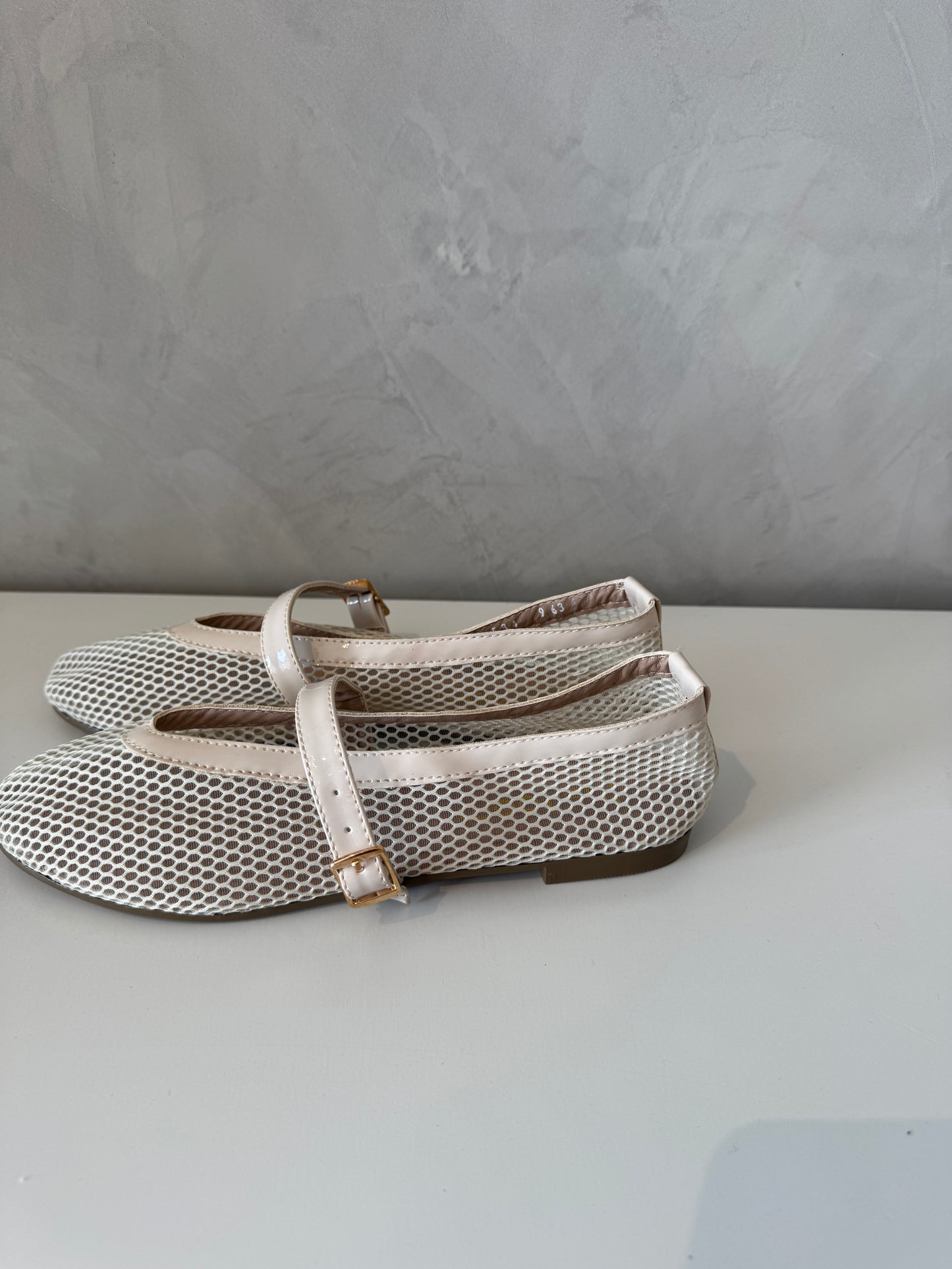 Zapatos ovalo beige