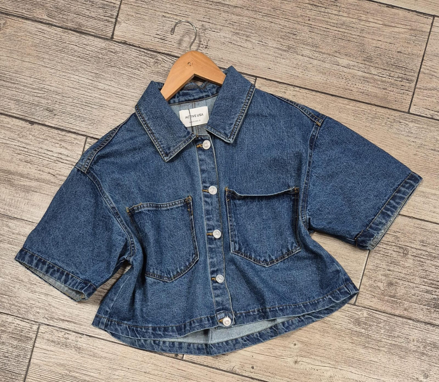 Chaqueta denim corta