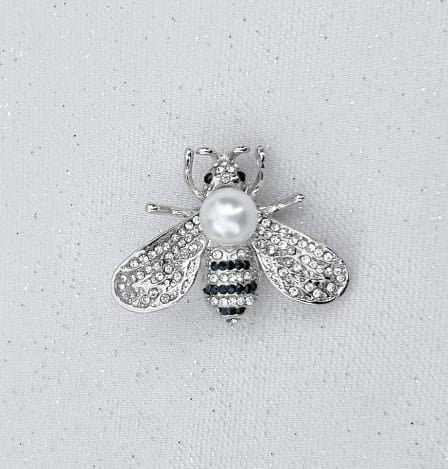 Pin abeja plateada