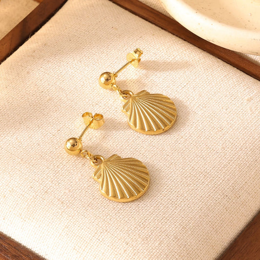 Aretes conchita dorada