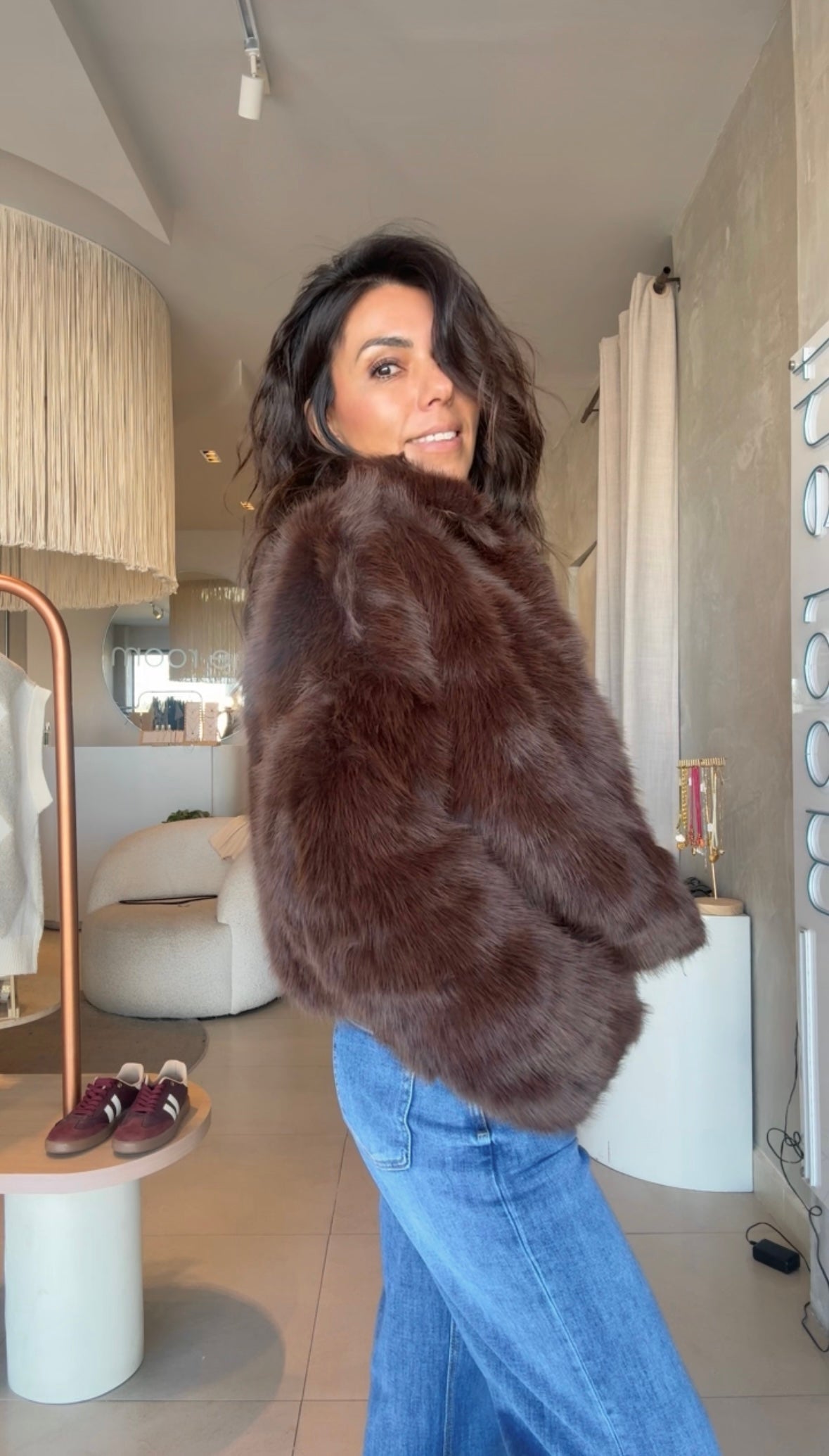 Abrigo café peluche