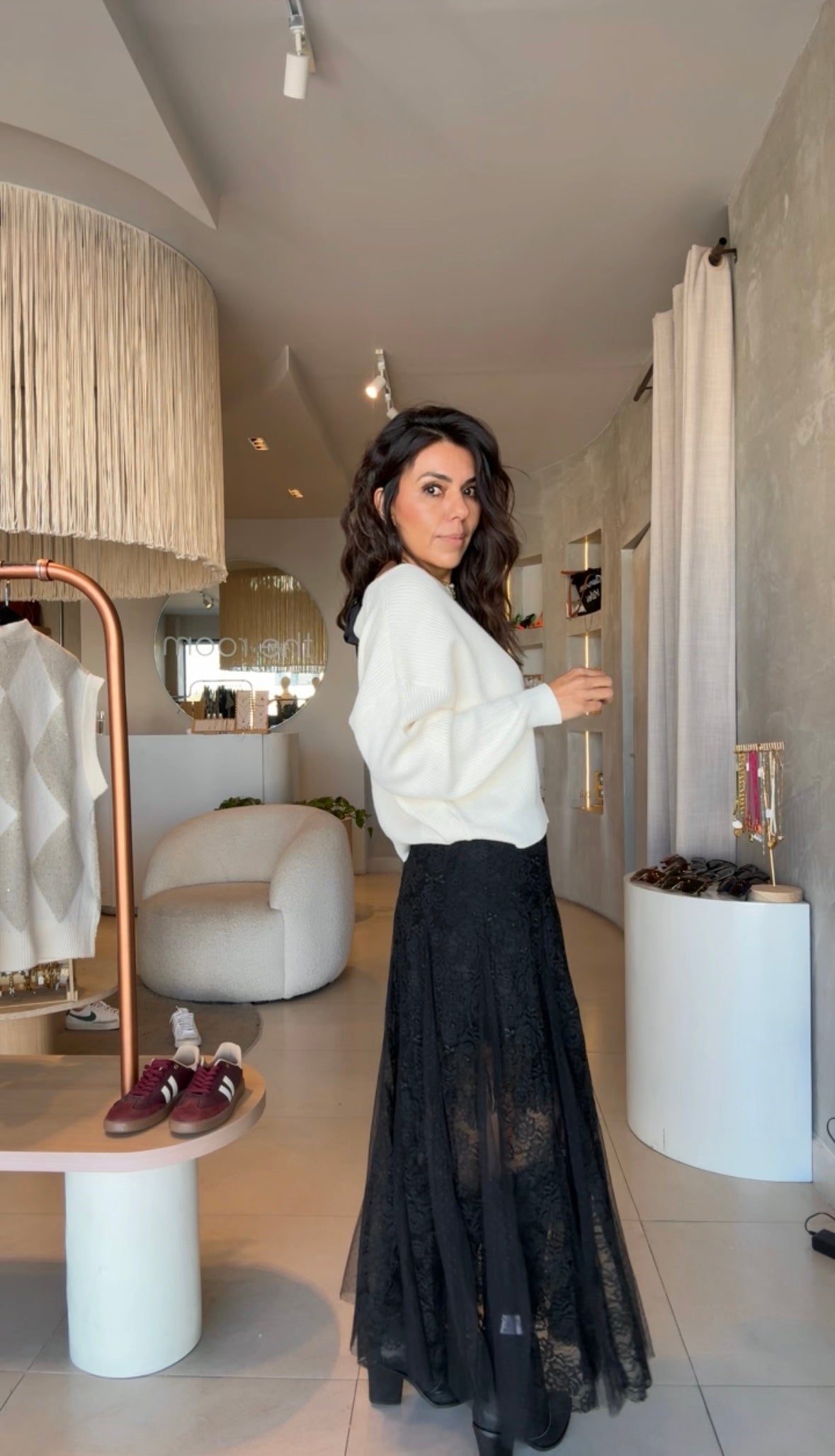 Suéter beige lazo atrás