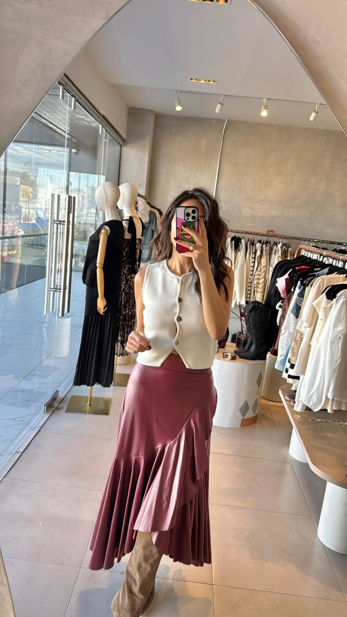 Falda vinipiel olanes vino