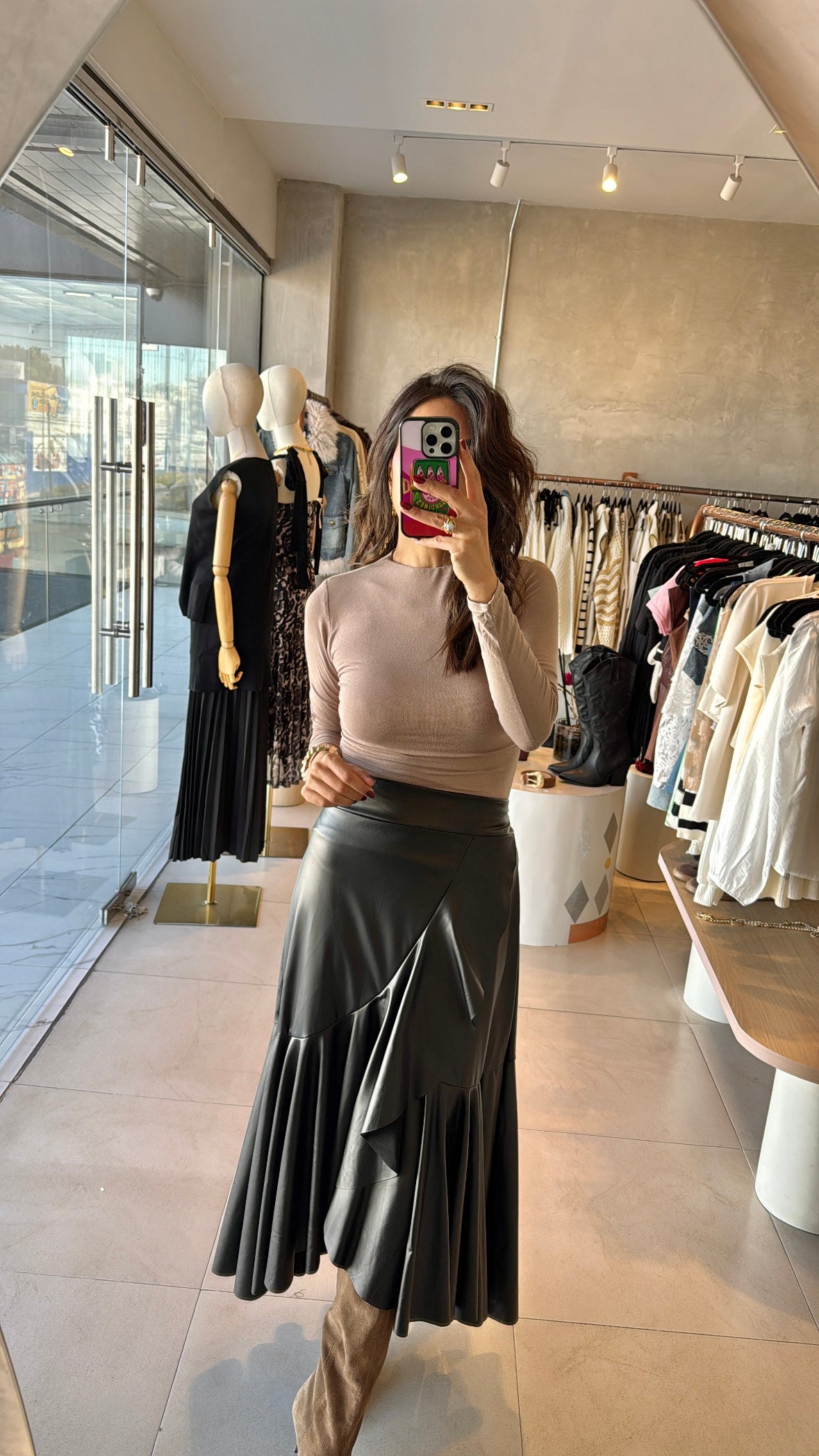 Blusa café manga larga