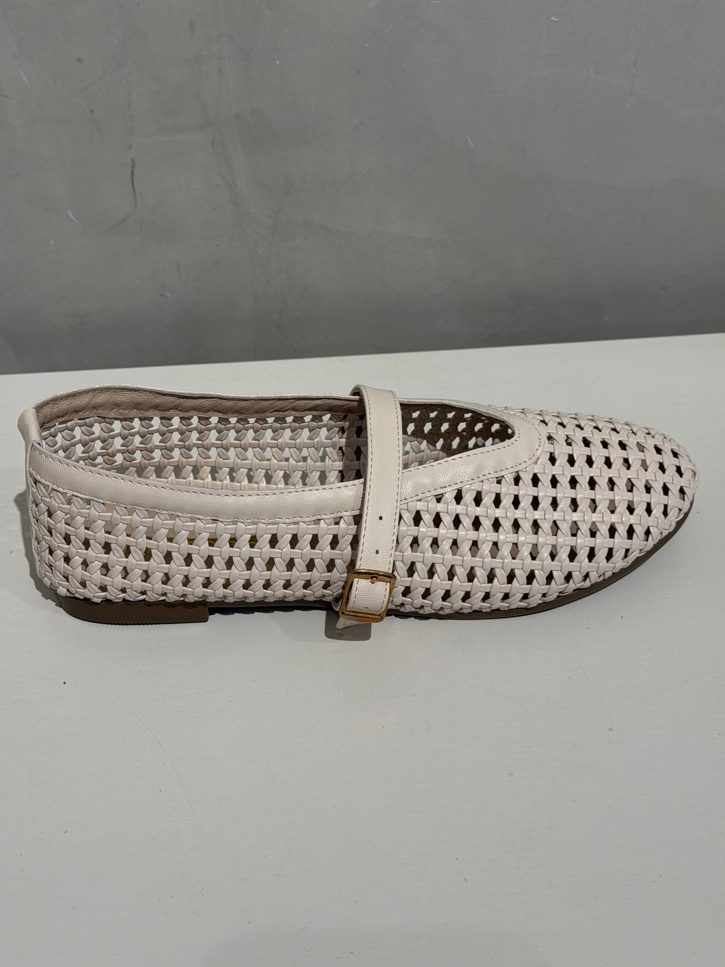 Flats beige calados