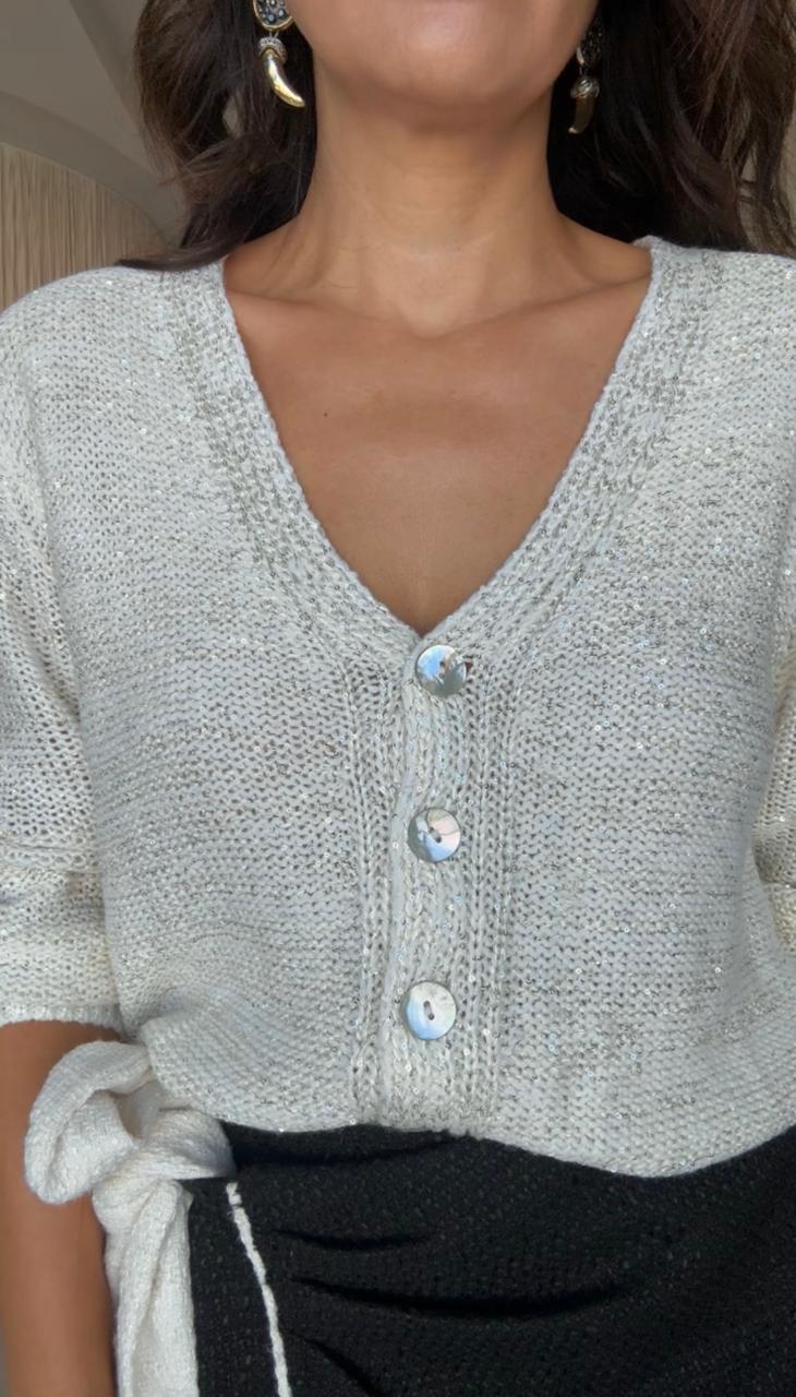 Suéter beige lentejuela