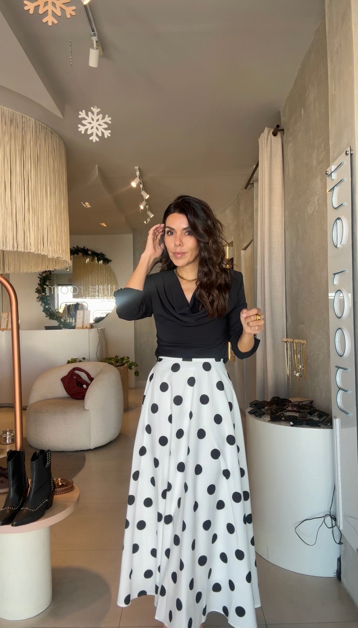 Maxi falda blanca bolitas negras