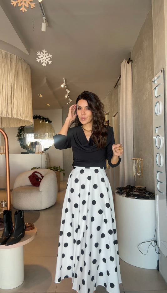 Maxi falda blanca bolitas negras