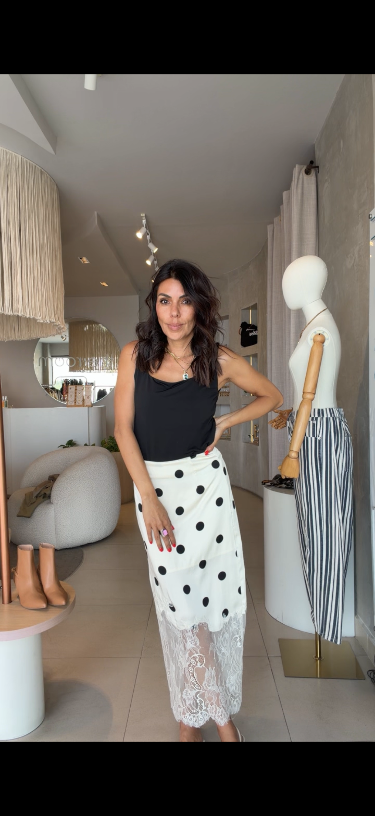 Falda polka dots encaje