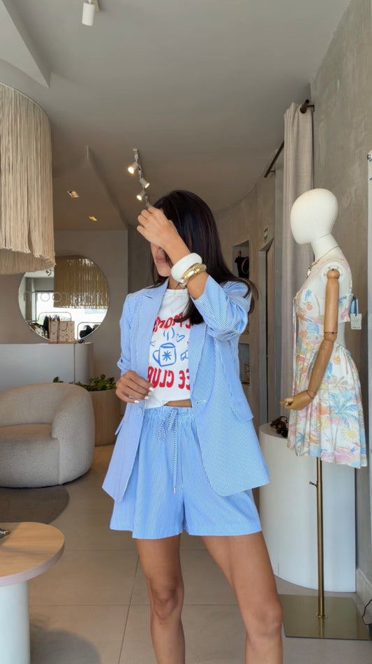 Set azul rayado blazer y short