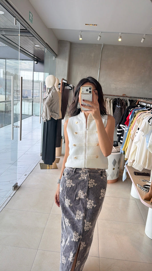 Falda pana con flores