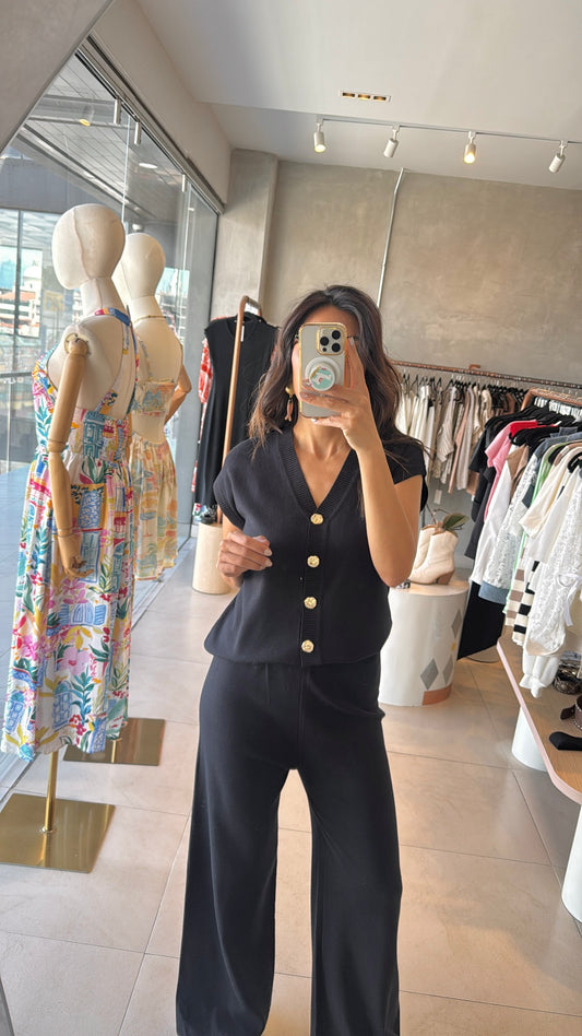 Set negro chaleco y pantalón