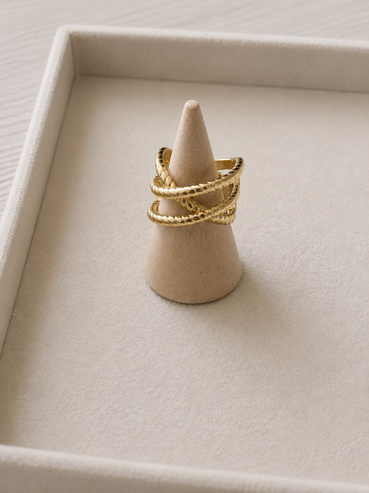 Anillo entrelazado
