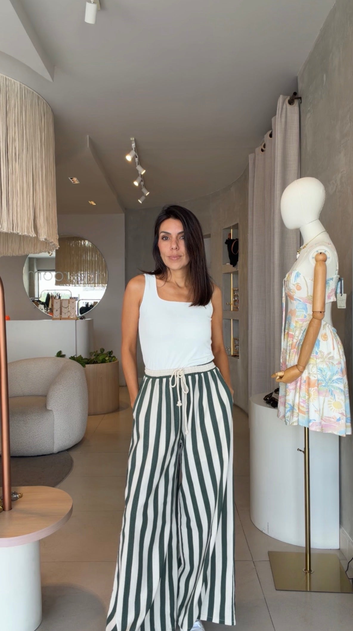 Pantalón rayado verde