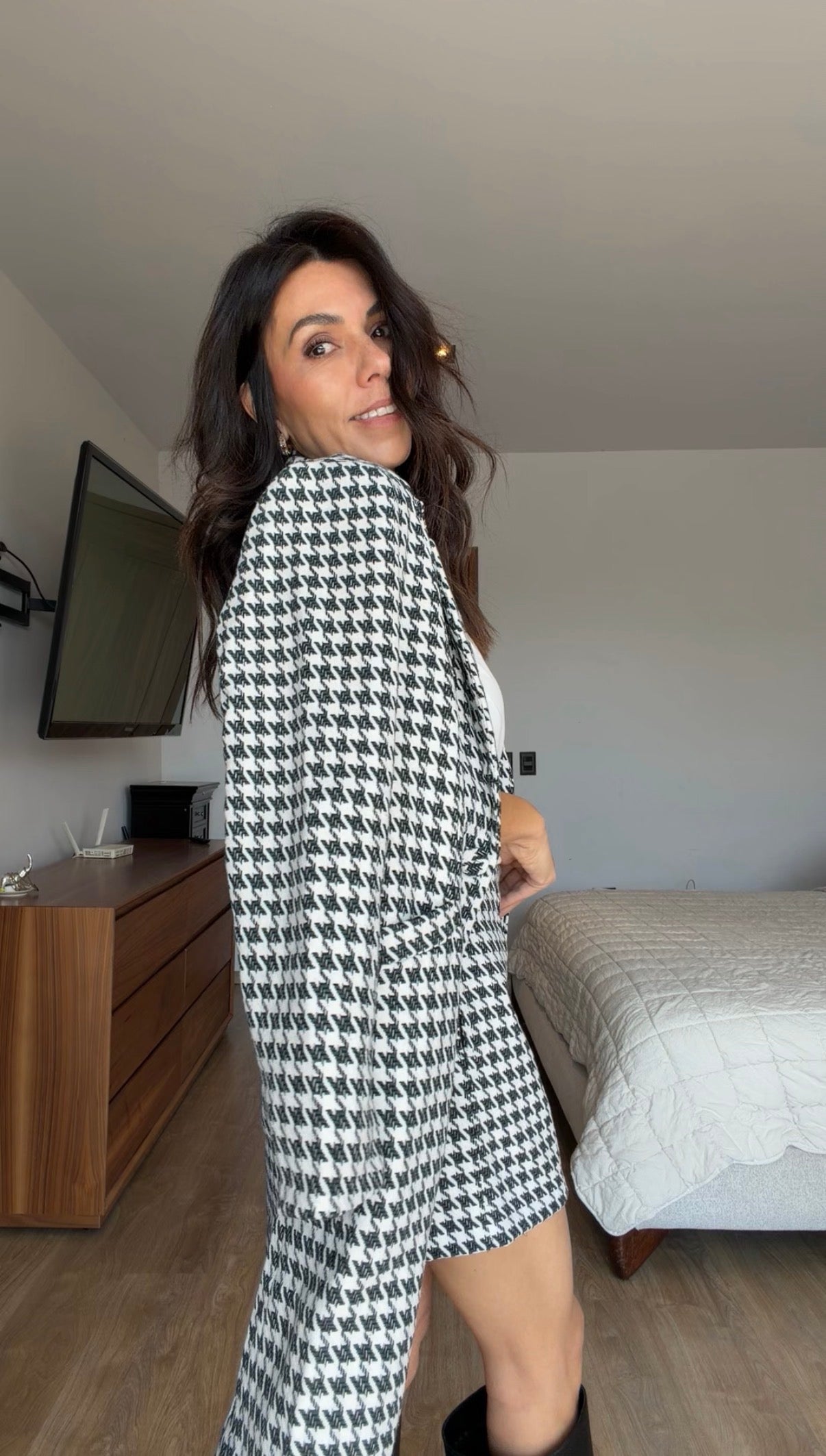 Set abrigo y short pata de gallo