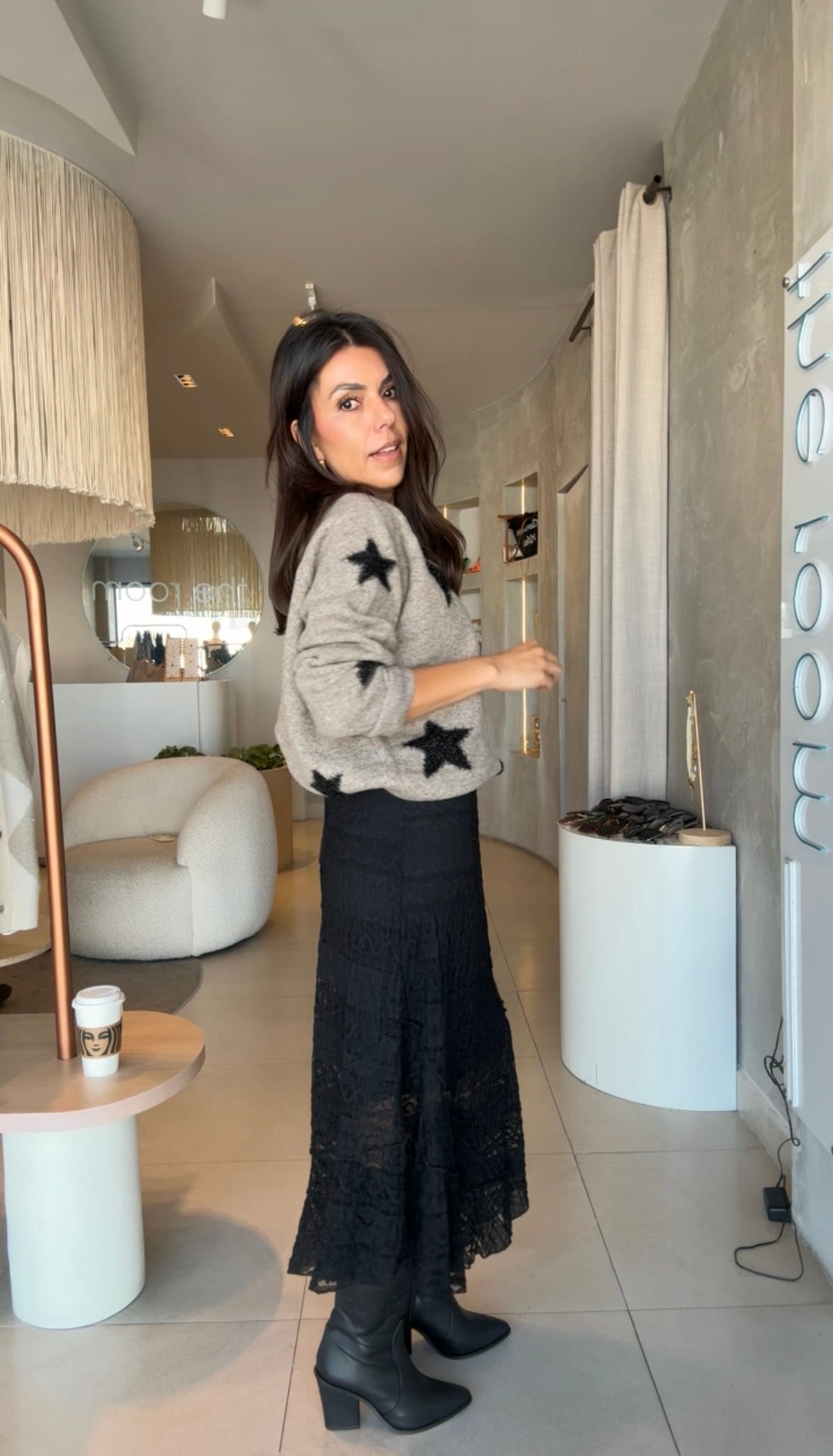 Suéter arena estrellas