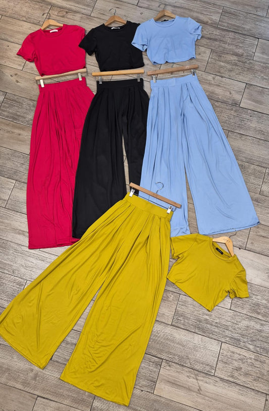 Set rojo pantalón y blusa