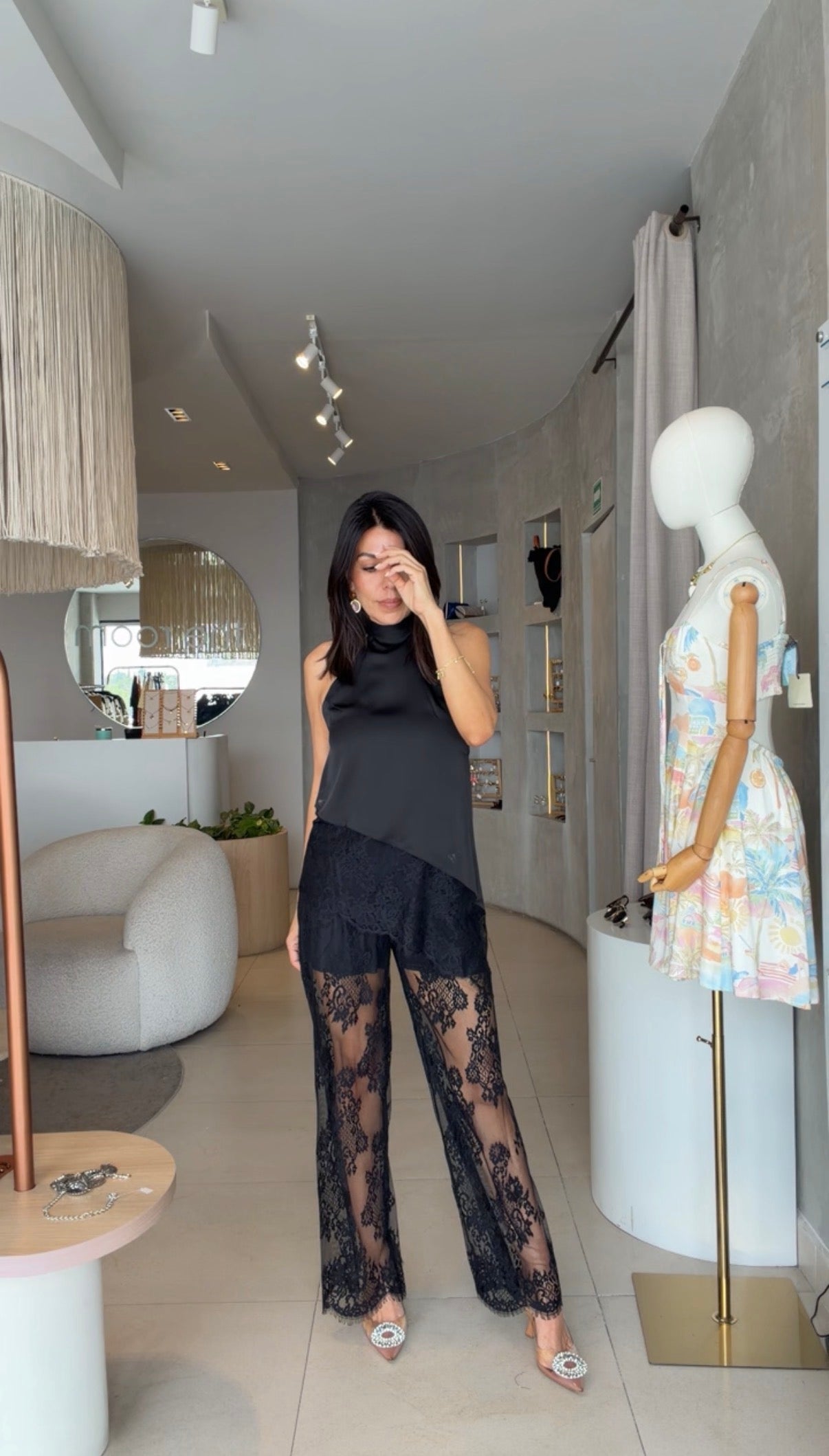 Pantalón negro encaje