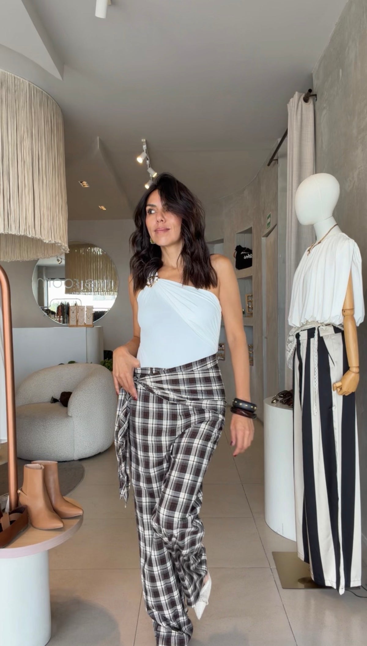 Pantalón cuadros pareo cafe