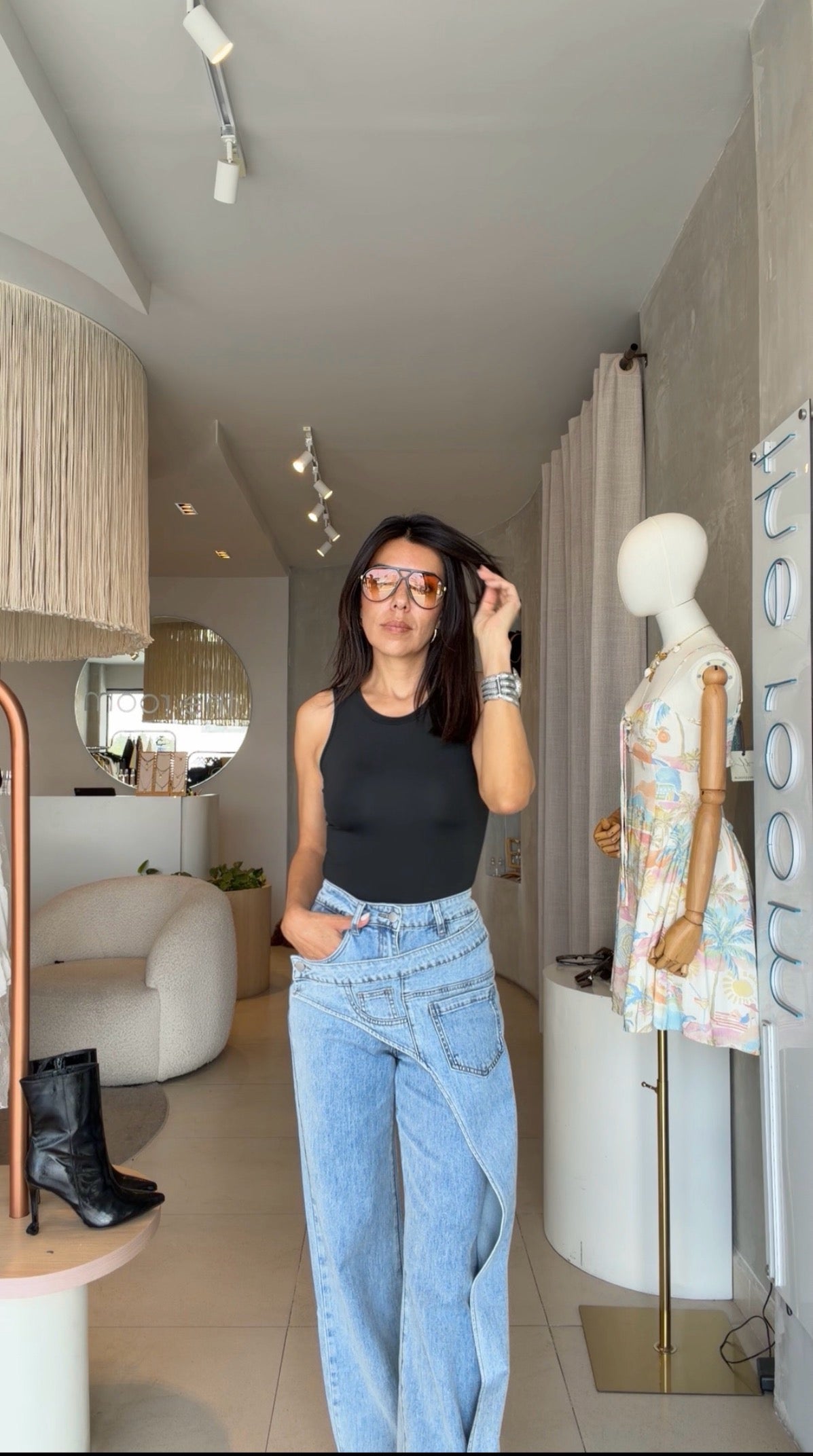 Jeans cross over