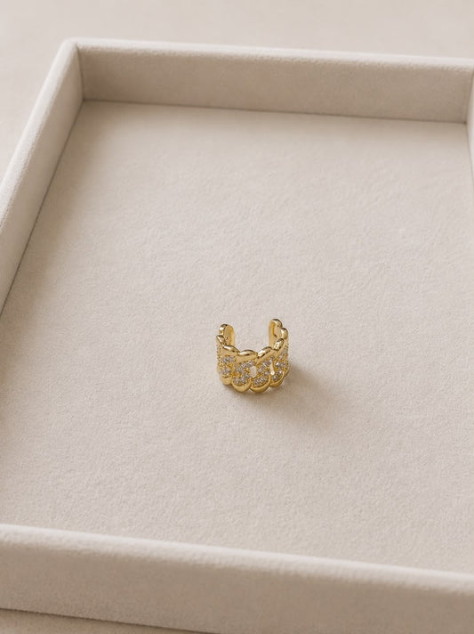 Earcuff dorado brillos