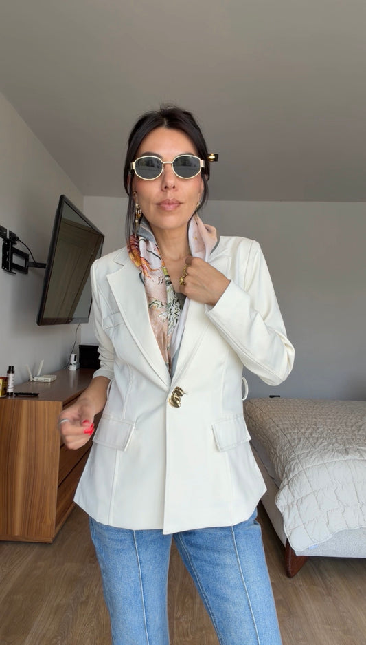 Blazer blanco mascada