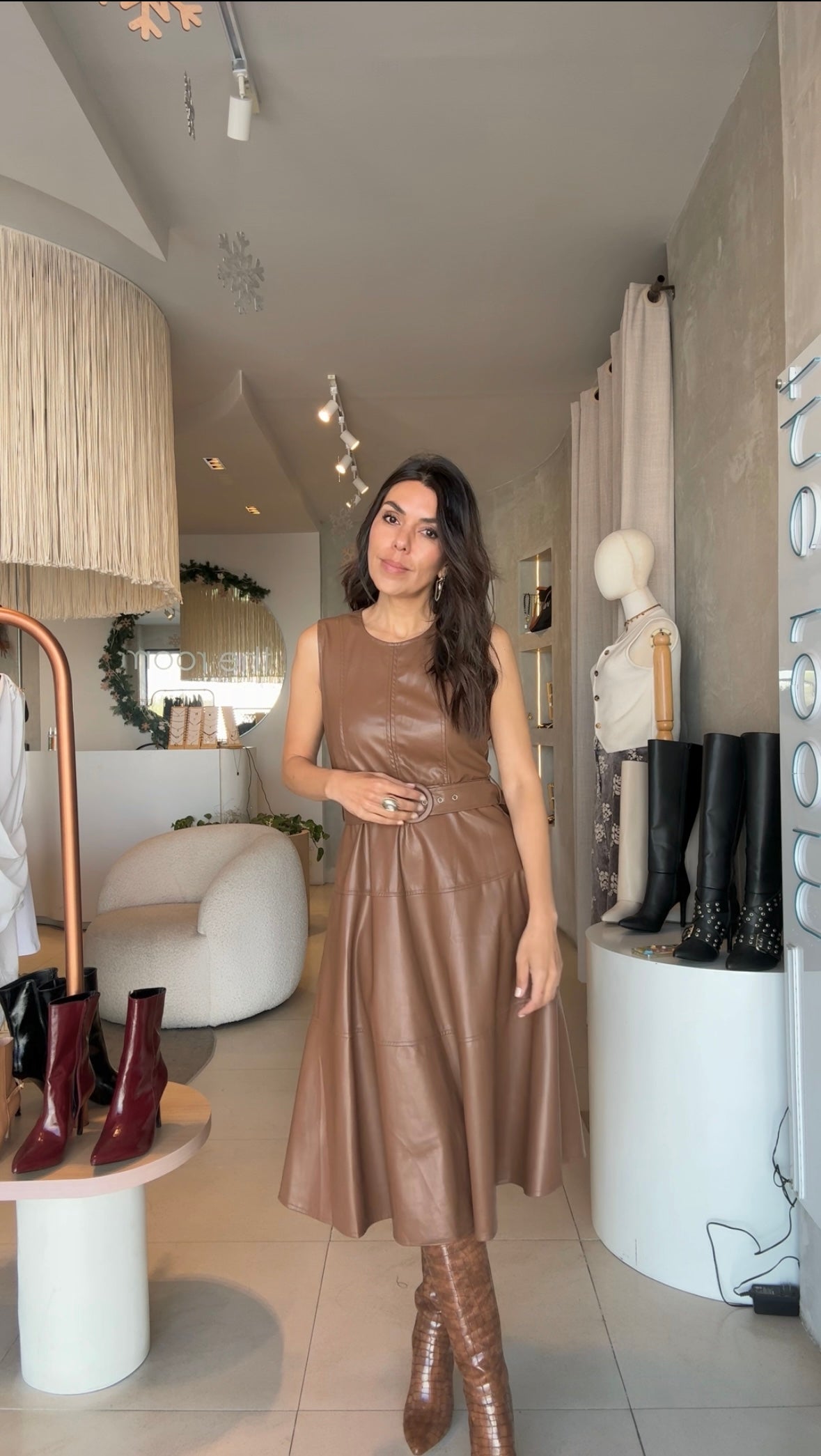 Vestido vinipiel café