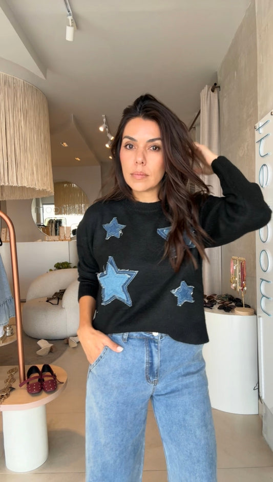 Suéter negro estrellas denim