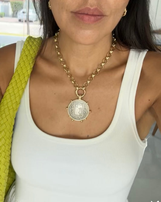 Collar moneda