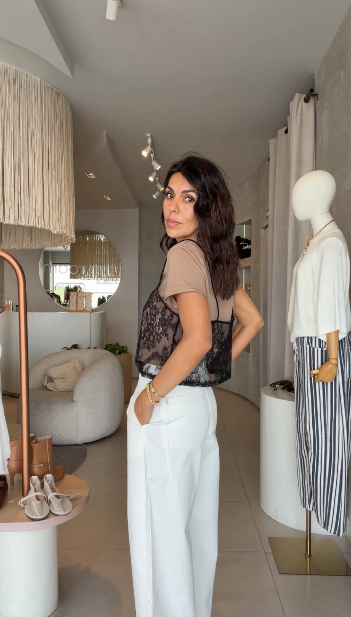 Pantalón blanco básico