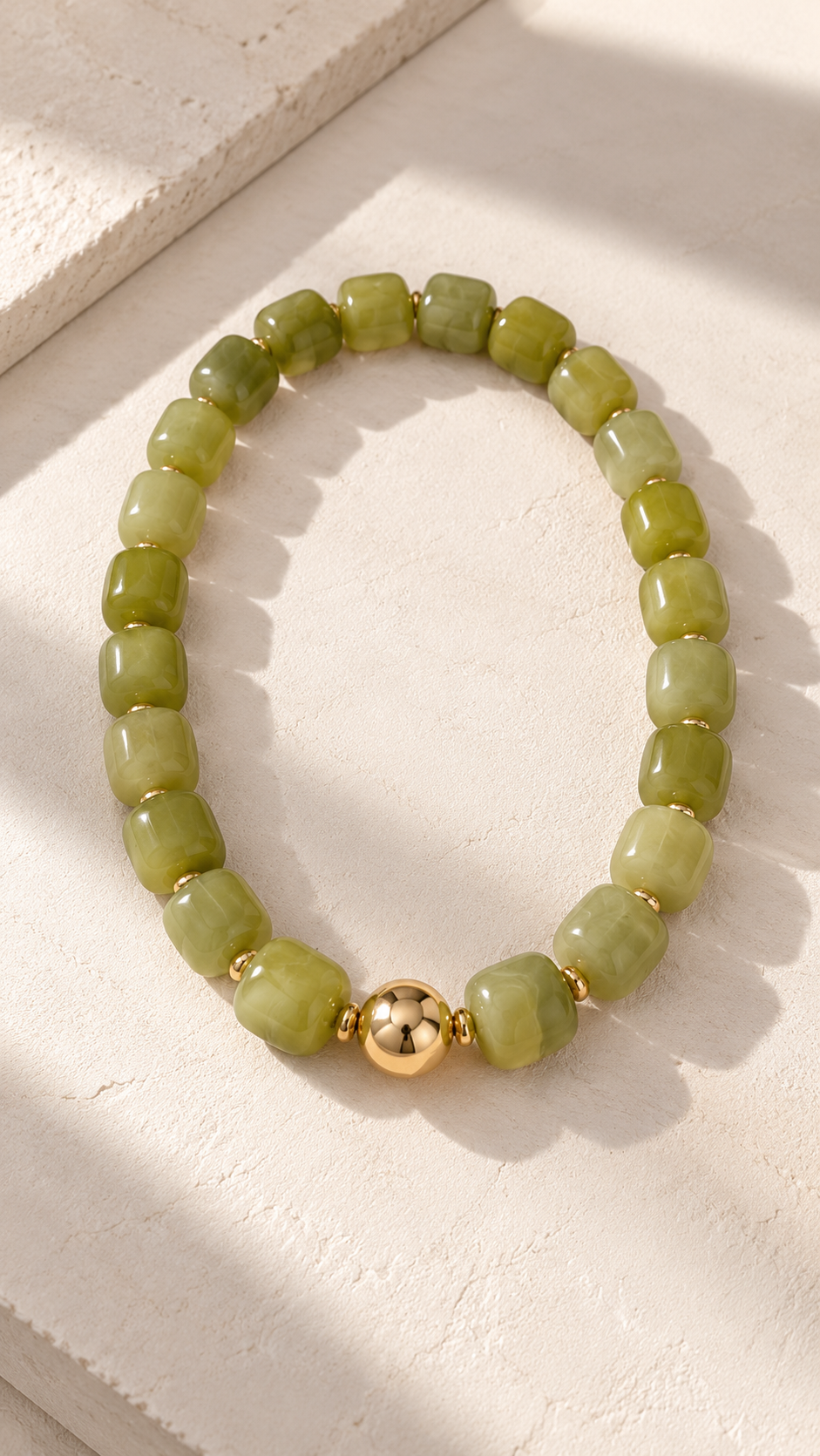 Collar verde piedras