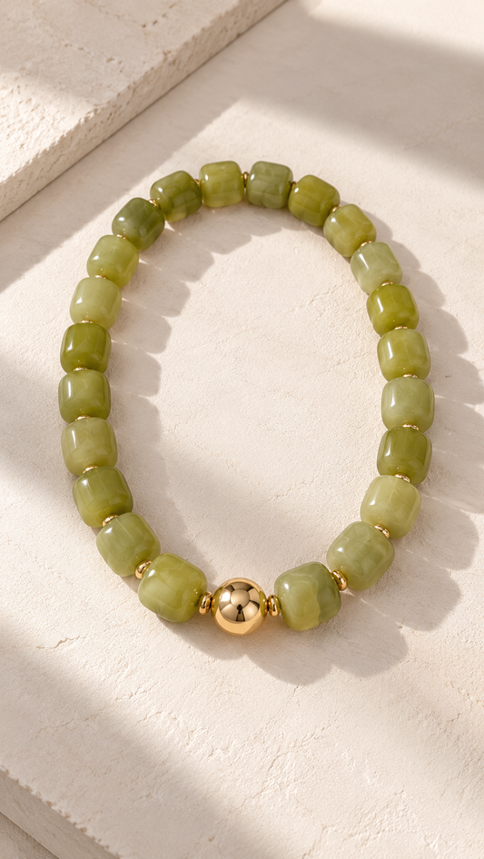 Collar verde piedras