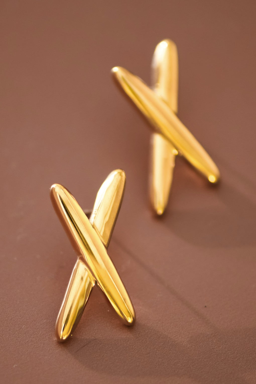 Aretes cruz dorados