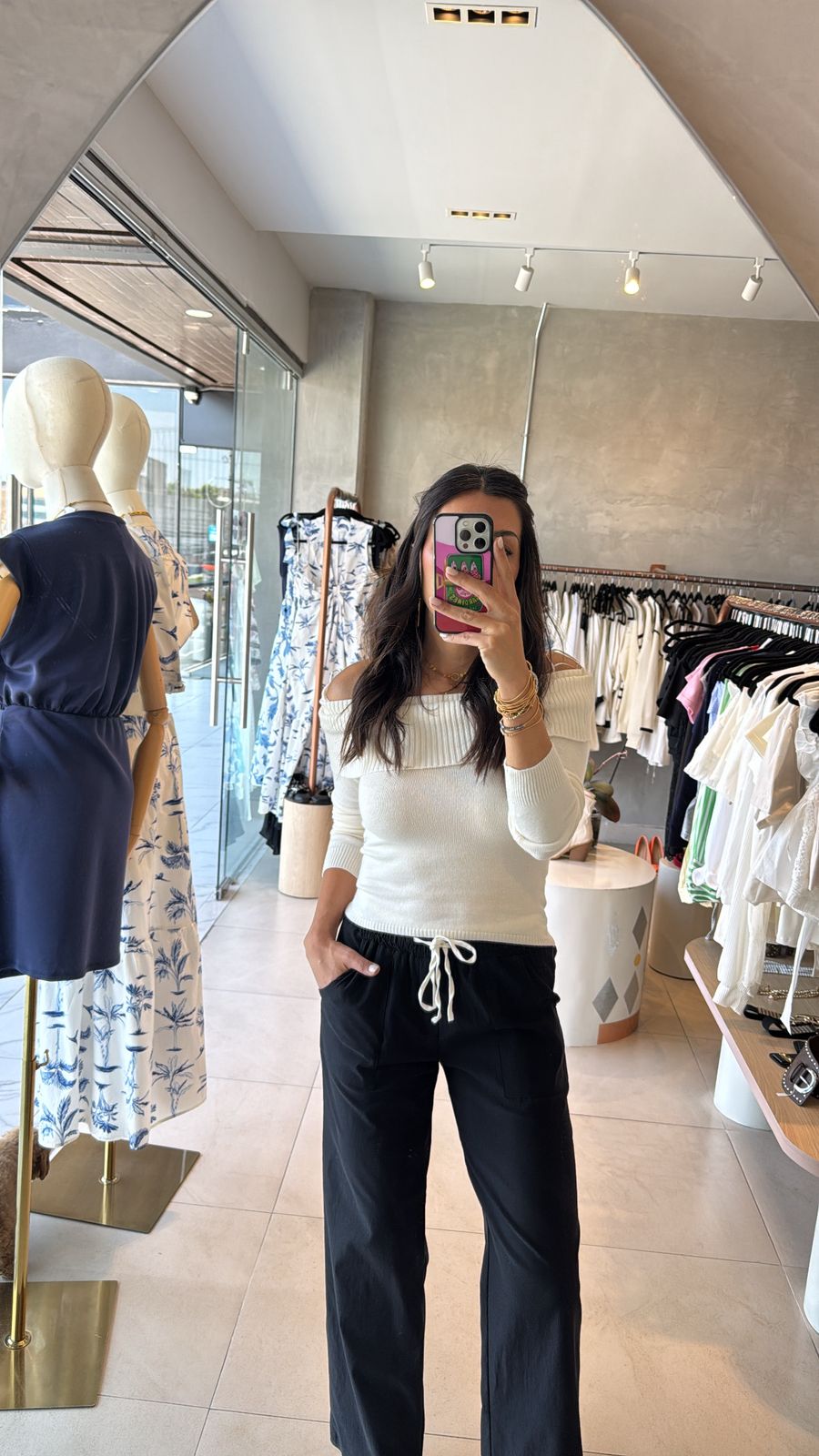 Blusa beige hombro