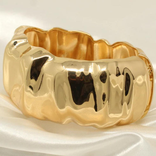 Brazalete grueso dorado