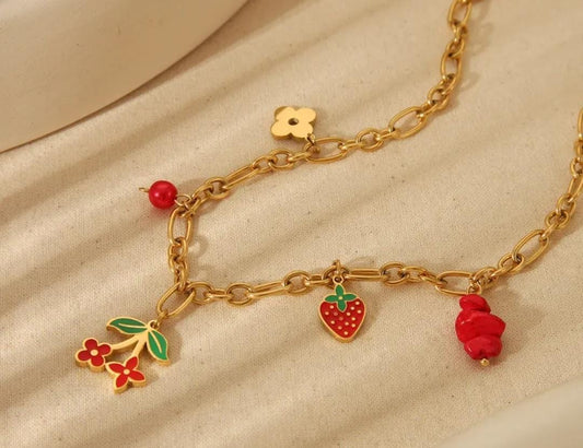 Collar Charms fresa