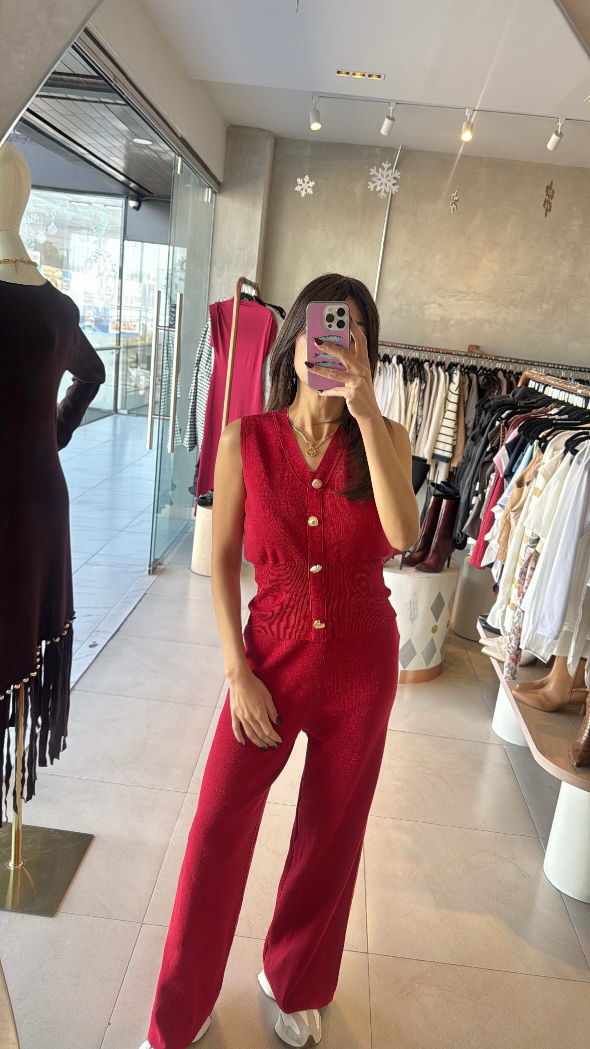 Set rojo chaleco botones figuras