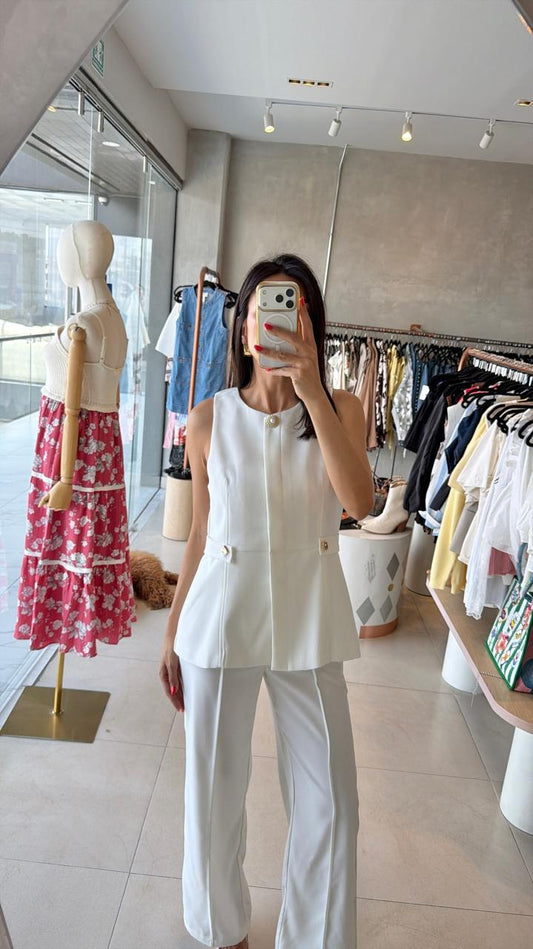 Set blanco chaleco y pantalones